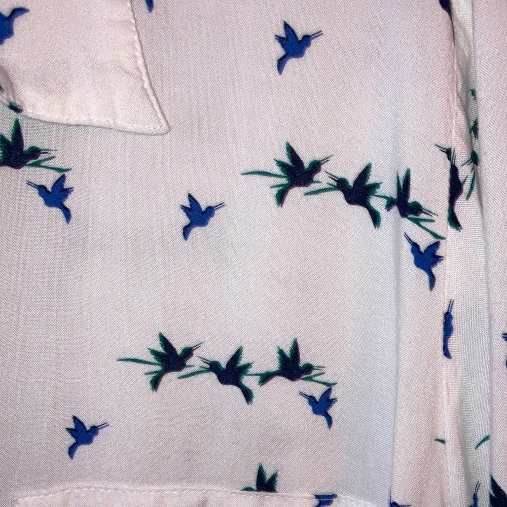 JUST living white bird blouse. Size L - Picture 3 of 7